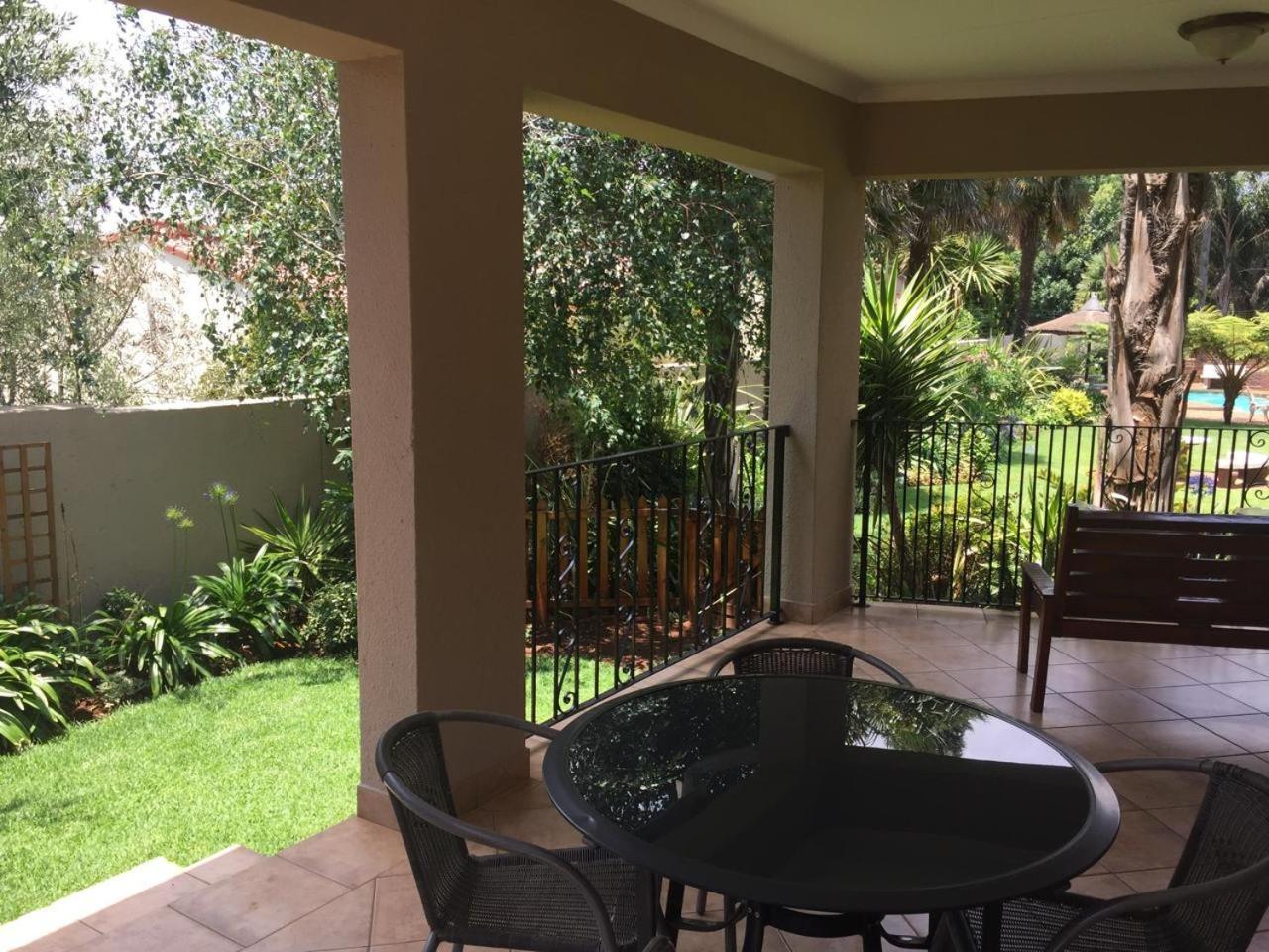 125 On Van Buuren Road Guest House Johannesburg Exterior foto